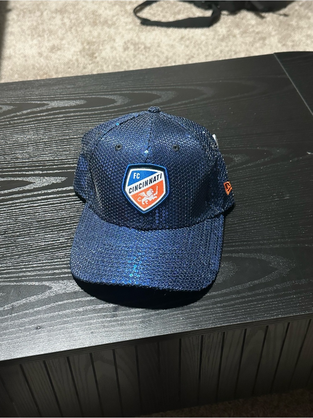 NWT New Era FC Cincinnati Blue Sequin Women’s 9FORTY Official MLS Glam Cap - Picture 8 of 9